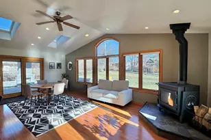 3290 Arroyo Rd, Brookfield, WI 53045 - Photo 9