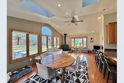 3290  Arroyo Rd, Brookfield, WI 53045 - Photo 11