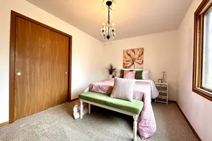 29933 Greenleaf Dr, Burlington, WI 53105 - Photo 15