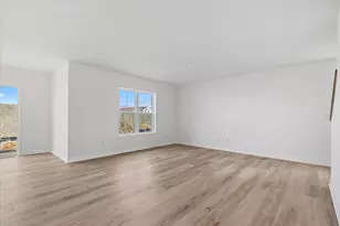 619 Belmont Dr, Watertown, WI 53094 - Photo 9