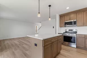 619 Belmont Dr, Watertown, WI 53094 - Photo 3