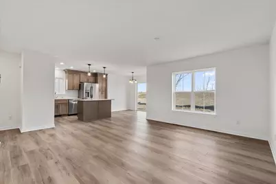 617  Belmont Dr, Watertown, WI 53094 - Photo 11