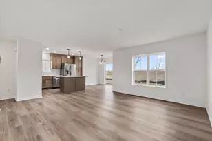 617 Belmont Dr, Watertown, WI 53094 - Photo 11