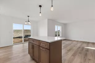 617 Belmont Dr, Watertown, WI 53094 - Photo 5