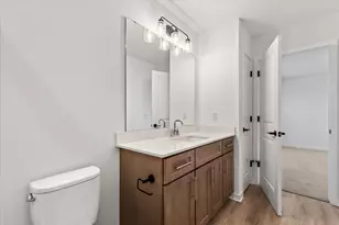 617 Belmont Dr, Watertown, WI 53094 - Photo 17