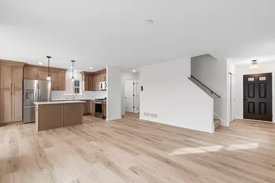 621  Belmont Dr, Watertown, WI 53094 - Photo 11