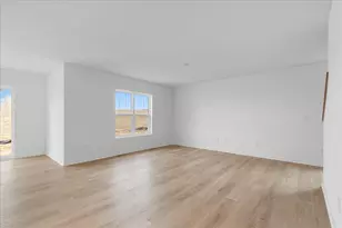 615 Belmont Dr, Watertown, WI 53094 - Photo 9