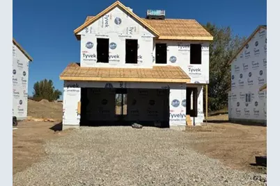 611  Belmont Dr, Watertown, WI 53094 - Photo 1