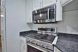 8104 W Center St, Milwaukee, WI 53222 - Photo 9