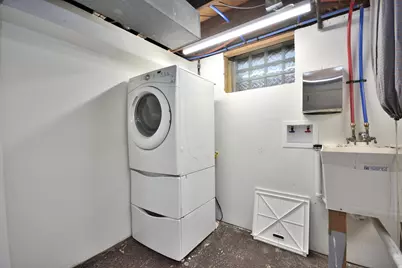 8104 W Center St, Milwaukee, WI 53222 - Photo 17