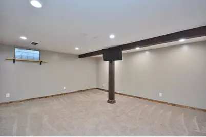 8104 W Center St, Milwaukee, WI 53222 - Photo 17