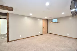 8104 W Center St, Milwaukee, WI 53222 - Photo 19