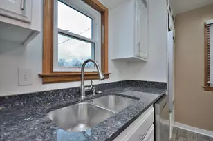 8104 W Center St, Milwaukee, WI 53222 - Photo 9