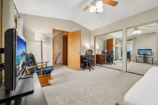 15630 W Ridge Rd, New Berlin, WI 53151 - Photo 25