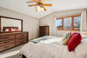 15630 W Ridge Rd, New Berlin, WI 53151 - Photo 23