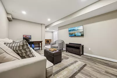 15630 W Ridge Rd, New Berlin, WI 53151 - Photo 19