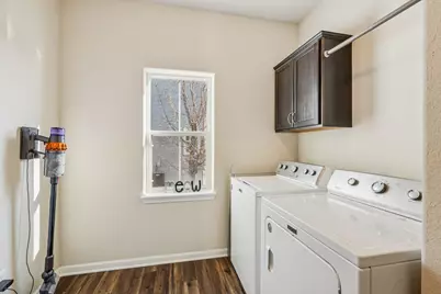 1819  Windrush Dr, Grafton, WI 53024 - Photo 27