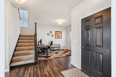 1819  Windrush Dr, Grafton, WI 53024 - Photo 3