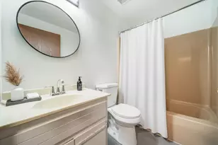 2602 Camelot Blvd, Sheboygan, WI 53081 - Photo 11