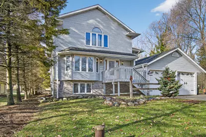 9934  28th Ave, Pleasant Prairie, WI 53158 - Photo 1