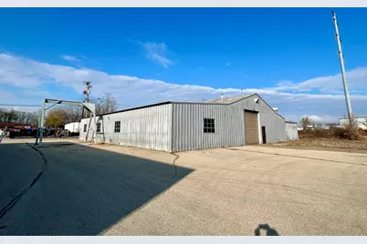 207  Causeway Blvd, La Crosse, WI 54603 - Photo 13