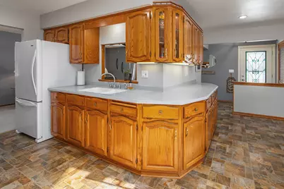 3447 S 93rd St, Milwaukee, WI 53227 - Photo 11