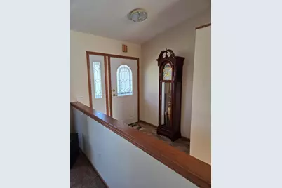 744  Troy St, Onalaska, WI 54650 - Photo 5