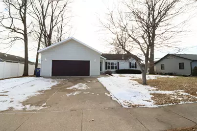 744  Troy St, Onalaska, WI 54650 - Photo 3