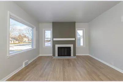 12509 W Park Ave, New Berlin, WI 53151 - Photo 17