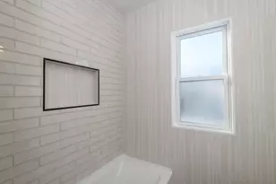 12509 W Park Ave, New Berlin, WI 53151 - Photo 21