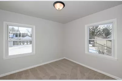 12509 W Park Ave, New Berlin, WI 53151 - Photo 23