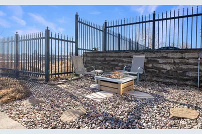 215 W Maple St #105, Milwaukee, WI 53204 - Photo 21