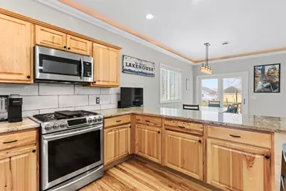 163  Fontana Ave, Fontana, WI 53125 - Photo 9