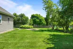 163 Fontana Ave, Fontana, WI 53125 - Photo 9