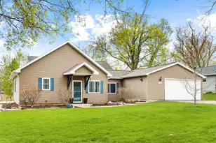 163 Fontana Ave, Fontana, WI 53125 - Photo 27