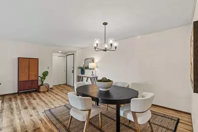 1818 E Shorewood Blvd #207, Shorewood, WI 53211 - Photo 7