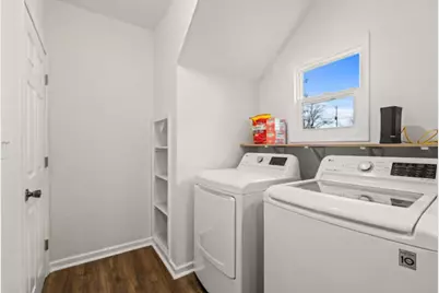 2853 S Ellen St, Milwaukee, WI 53207 - Photo 13