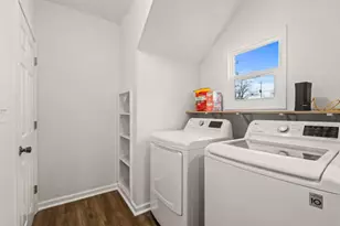 2853 S Ellen St, Milwaukee, WI 53207 - Photo 13