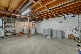 7850 W Van Beck Ave, Milwaukee, WI 53220 - Photo 19