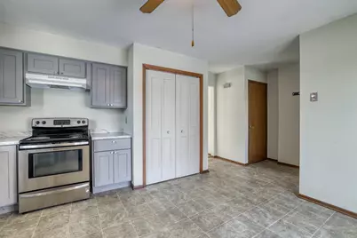 7850  W Van Beck Ave #7852, Milwaukee, WI 53220 - Photo 7