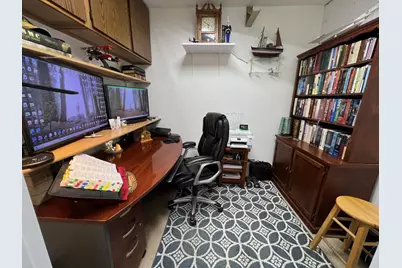 7225  Mariner Dr #5, Racine, WI 53406 - Photo 15