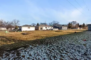 8527 W Allerton Ave, Greenfield, WI 53228 - Photo 19