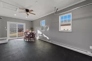 8527 W Allerton Ave, Greenfield, WI 53228 - Photo 7