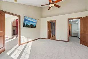 4041 S Fohr Dr, New Berlin, WI 53151 - Photo 19