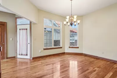 4041 S Fohr Dr, New Berlin, WI 53151 - Photo 5