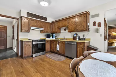 S42W34366  Griffith Ln, Ottawa, WI 53118 - Photo 7