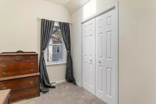 1751 N Franklin Pl, Milwaukee, WI 53202 - Photo 19