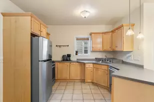 1751 N Franklin Pl, Milwaukee, WI 53202 - Photo 5