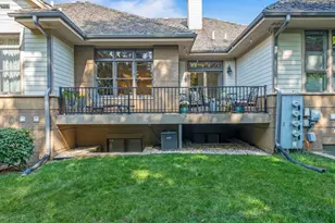 21905 W North Ave, Brookfield, WI 53045 - Photo 39