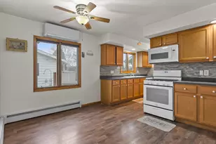 815 Buchholz St, Two Rivers, WI 54241 - Photo 5